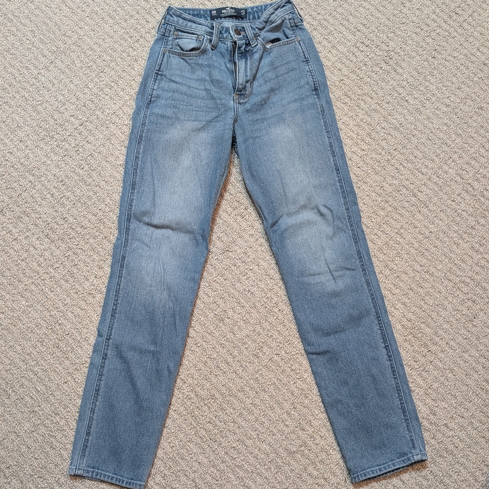 Hollister Ultra High-Rise Mom Jeans Vintage Stretch 00R W23 L27 Light Wash